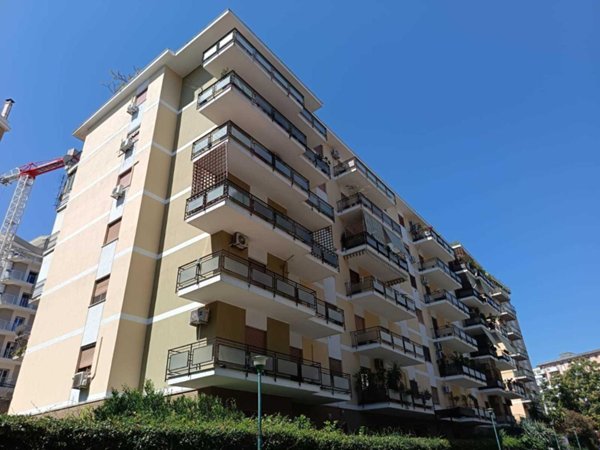 appartamento in vendita a Palermo in zona Malaspina/Palagonia