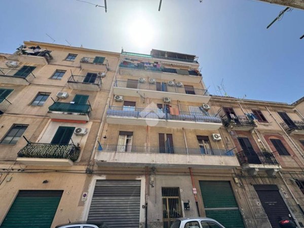 appartamento in vendita a Palermo in zona Malaspina/Palagonia