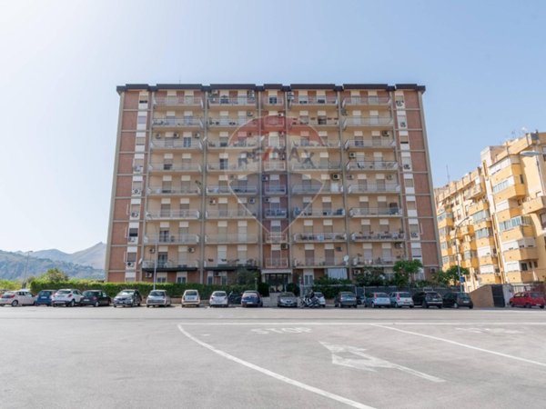 appartamento in vendita a Palermo in zona Montegrappa / Santa Rosalia
