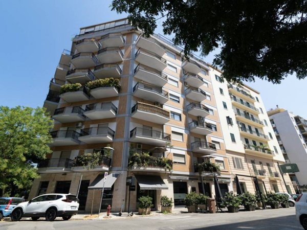 appartamento in vendita a Palermo in zona Libertà