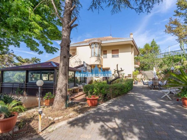 casa indipendente in vendita a Palermo in zona Altarello