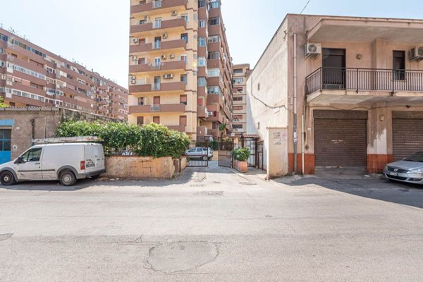 appartamento in vendita a Palermo in zona Tommaso Natale