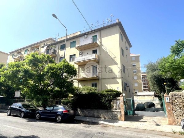appartamento in vendita a Palermo in zona Uditore