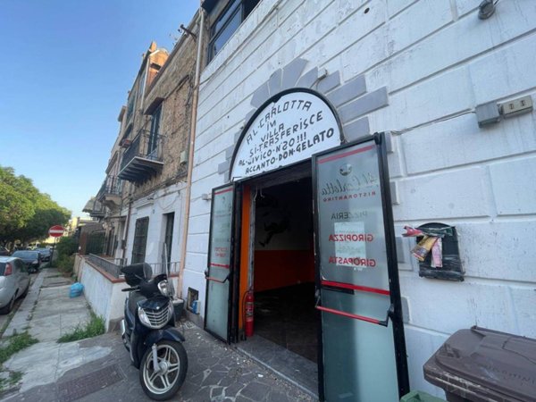 negozio in vendita a Palermo in zona San Lorenzo