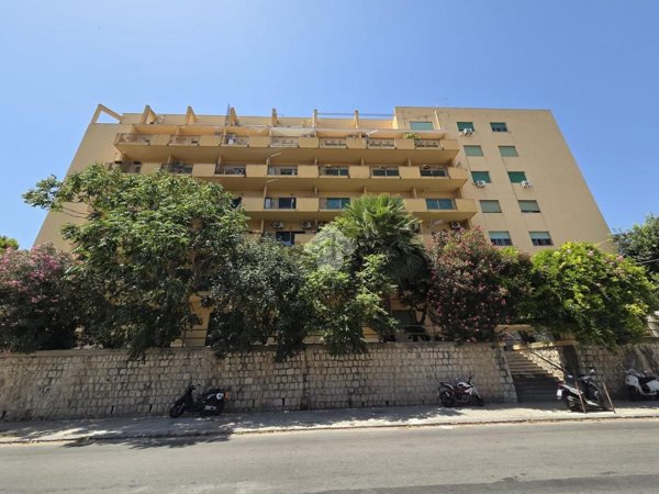 appartamento in vendita a Palermo
