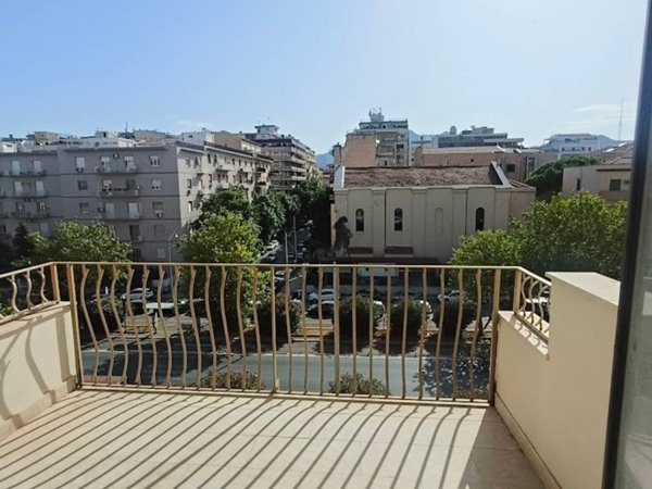 appartamento in vendita a Palermo in zona Libertà