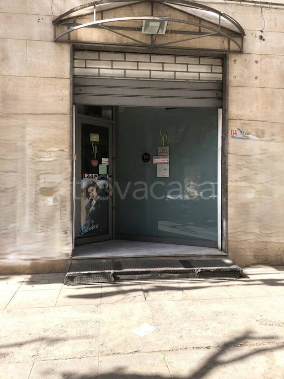negozio in vendita a Palermo in zona Libertà