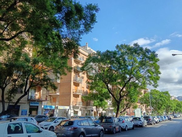 appartamento in vendita a Palermo in zona Montepellegrino