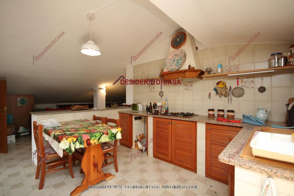 casa indipendente in vendita a Palermo in zona Libertà