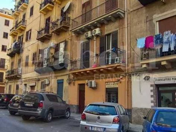 appartamento in vendita a Palermo in zona Montegrappa / Santa Rosalia