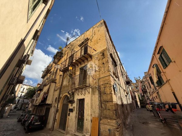 appartamento in vendita a Palermo in zona Centro storico