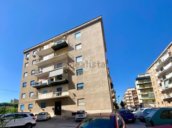 appartamento in vendita a Palermo in zona Montegrappa / Santa Rosalia