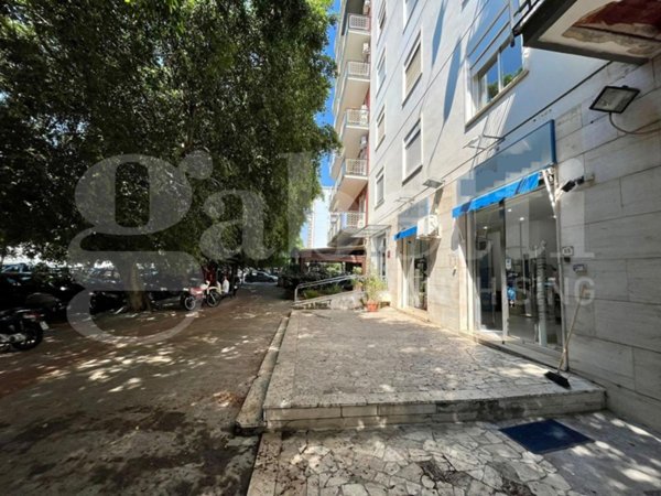 negozio in vendita a Palermo