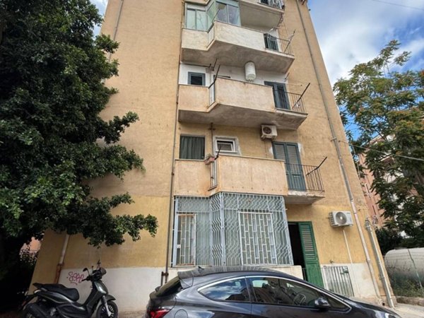 appartamento in vendita a Palermo in zona Mezzomonreale