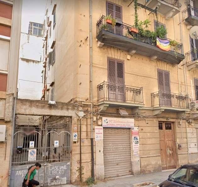 negozio in vendita a Palermo in zona Calatafimi / Cuba