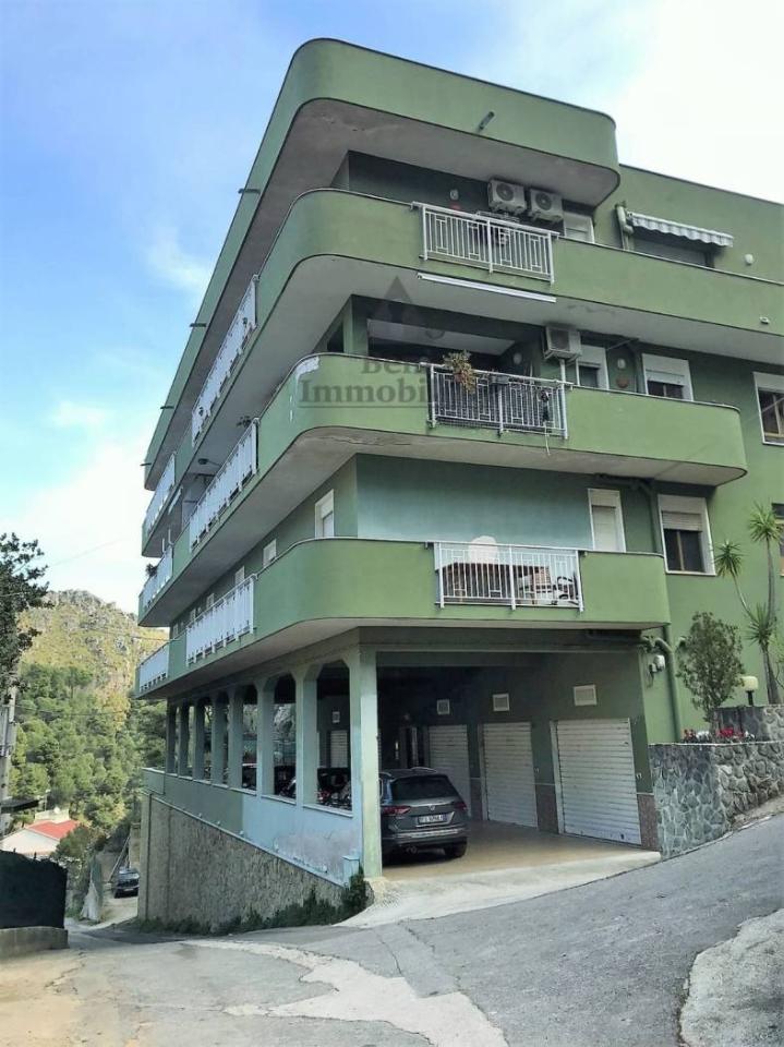 appartamento in vendita a Palermo in zona Altarello