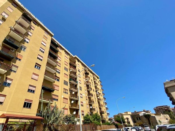 appartamento in vendita a Palermo in zona Acqua dei Corsari