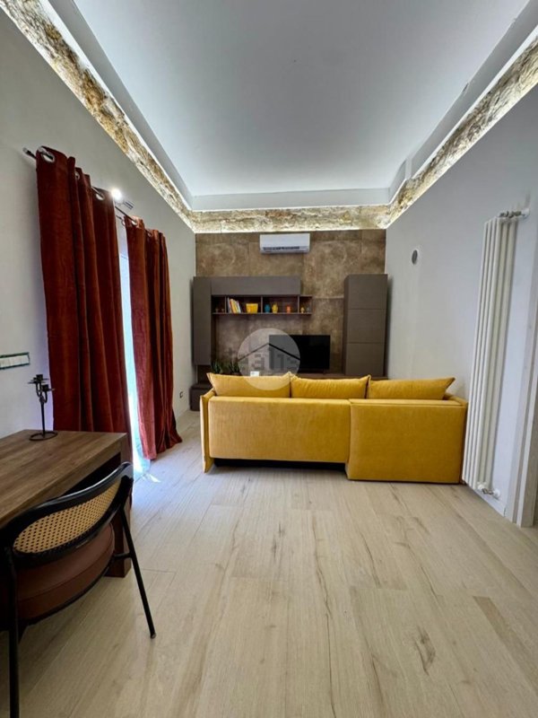 appartamento in vendita a Palermo in zona Zisa