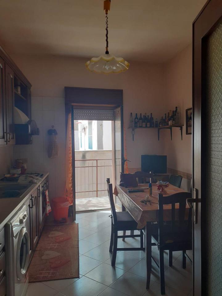 appartamento in vendita a Palermo in zona Zisa