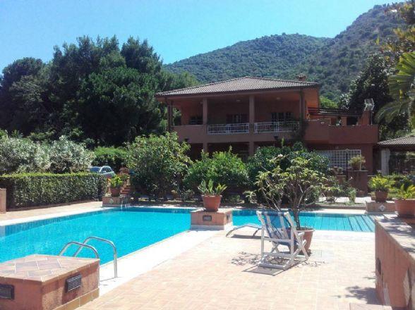 casa indipendente in vendita a Palermo in zona Sferracavallo