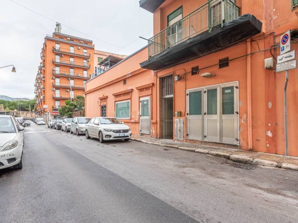 casa indipendente in vendita a Palermo in zona Calatafimi / Cuba