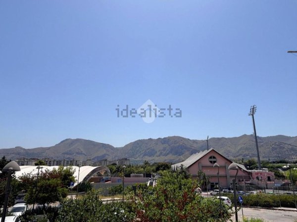 appartamento in vendita a Palermo in zona Montegrappa / Santa Rosalia