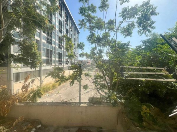 appartamento in vendita a Palermo in zona Malaspina/Palagonia