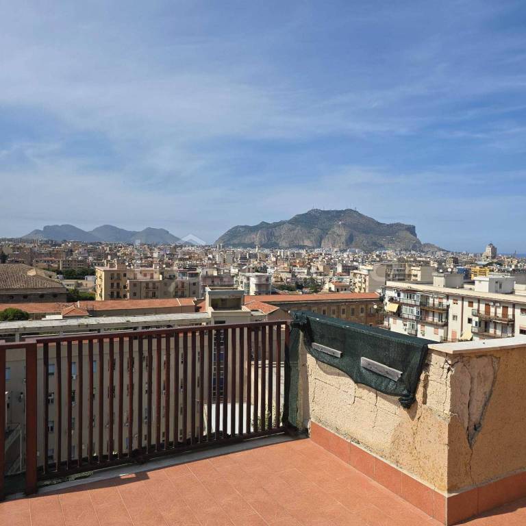 appartamento in vendita a Palermo in zona Calatafimi / Cuba
