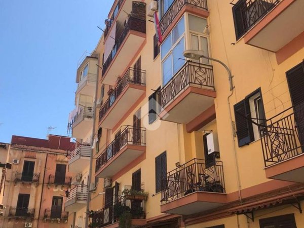 appartamento in vendita a Palermo in zona Arenella/Vergine Maria