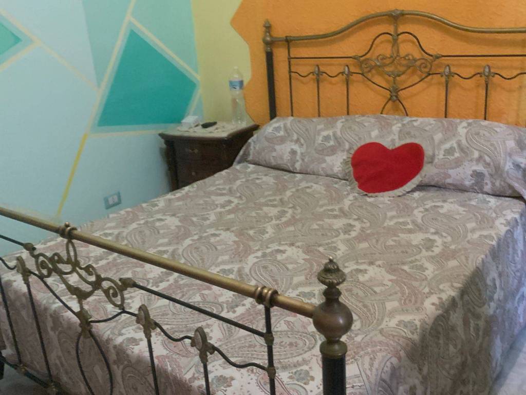 appartamento in vendita a Palermo in zona Montegrappa / Santa Rosalia
