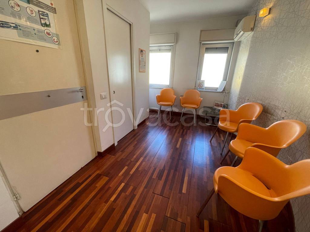 appartamento in vendita a Palermo in zona Malaspina/Palagonia