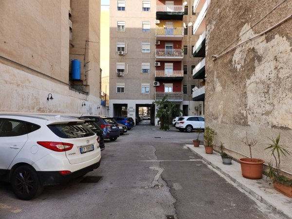 appartamento in vendita a Palermo in zona Calatafimi / Cuba