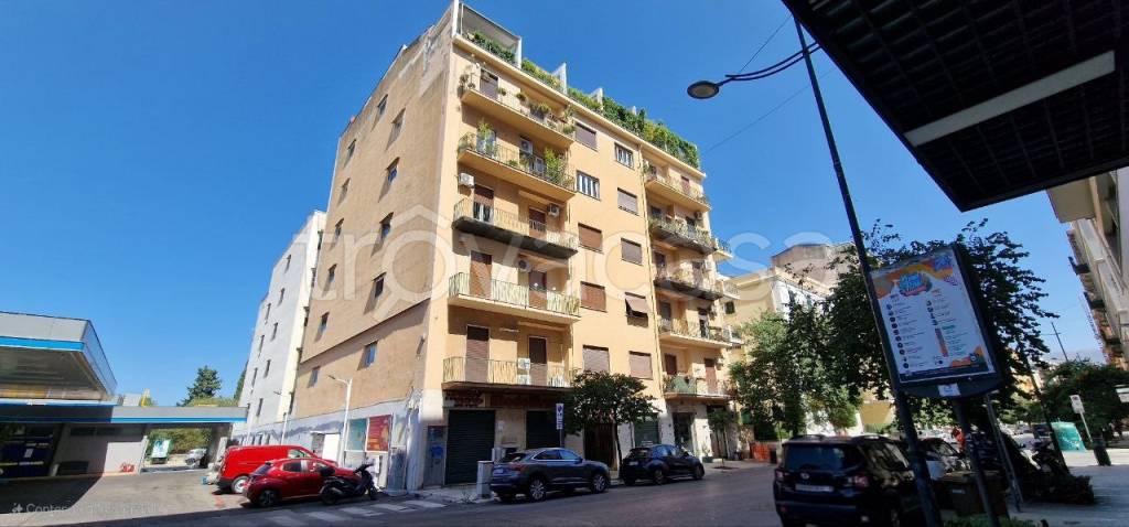 appartamento in vendita a Palermo in zona Libertà