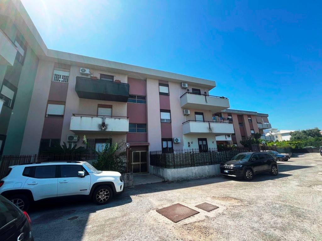 appartamento in vendita a Palermo in zona Montegrappa / Santa Rosalia