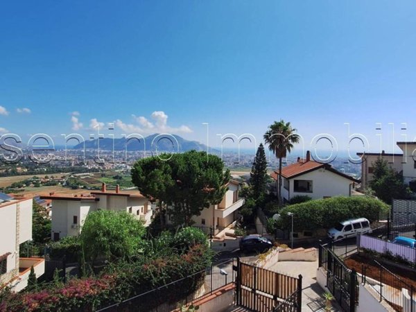 casa indipendente in vendita a Palermo in zona Baida
