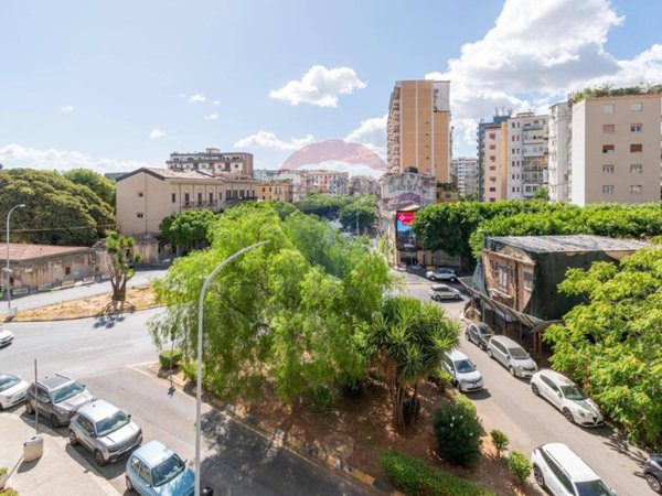 appartamento in vendita a Palermo in zona Libertà