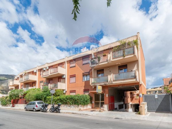appartamento in vendita a Palermo in zona Sferracavallo