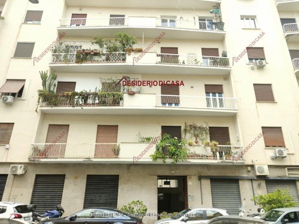 appartamento in vendita a Palermo in zona Malaspina/Palagonia
