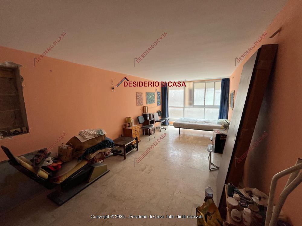 appartamento in vendita a Palermo in zona Zisa