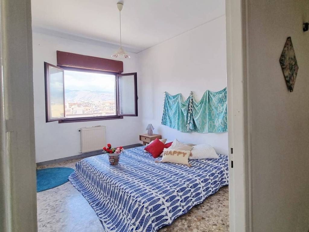 appartamento in vendita a Palermo in zona Montegrappa / Santa Rosalia