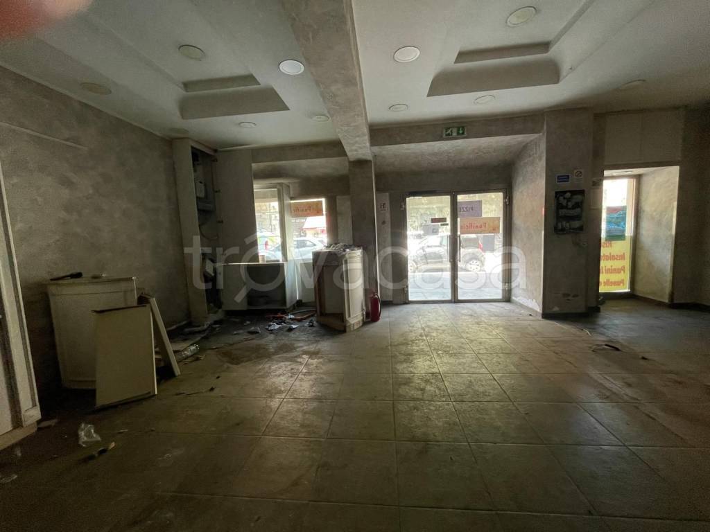 negozio in vendita a Palermo in zona Oreto