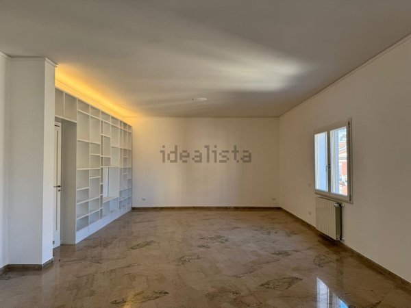 appartamento in vendita a Palermo in zona Politeama