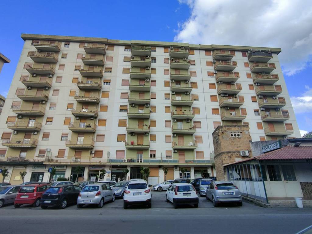 appartamento in vendita a Palermo in zona Montegrappa / Santa Rosalia