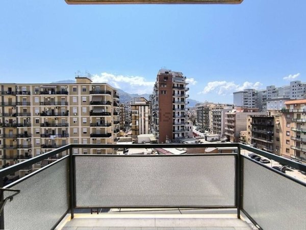 appartamento in vendita a Palermo in zona Acqua dei Corsari
