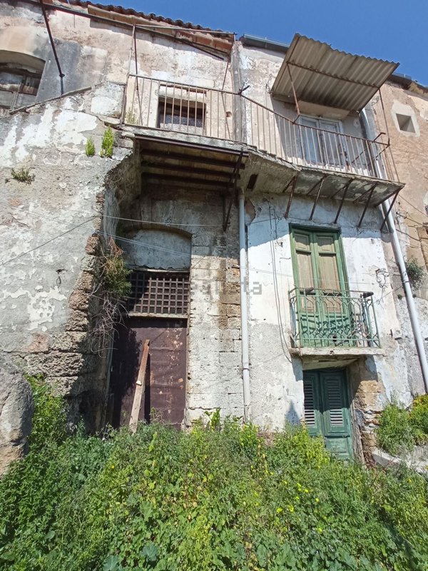 casa indipendente in vendita a Palermo in zona Mezzomonreale