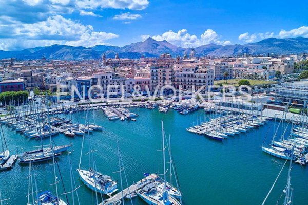 appartamento in vendita a Palermo