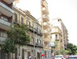 appartamento in vendita a Palermo in zona Zisa