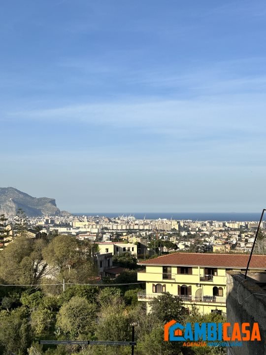 appartamento in vendita a Palermo in zona Villagrazia/Falsomiele