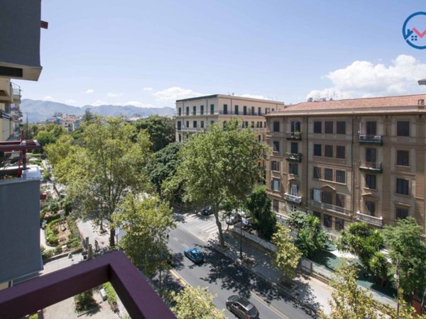 appartamento in vendita a Palermo in zona Libertà