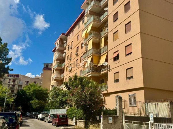 appartamento in vendita a Palermo in zona Libertà